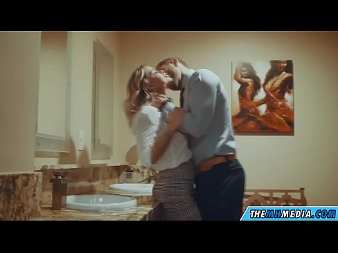 ❤️ Кад те прсата плавуша заведе у јавном тоалету ❤ Порно код нас sr.verhentai.ru ❌❤